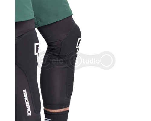 Вело наколенники RACE FACE Charge Knee Stealth размер M
