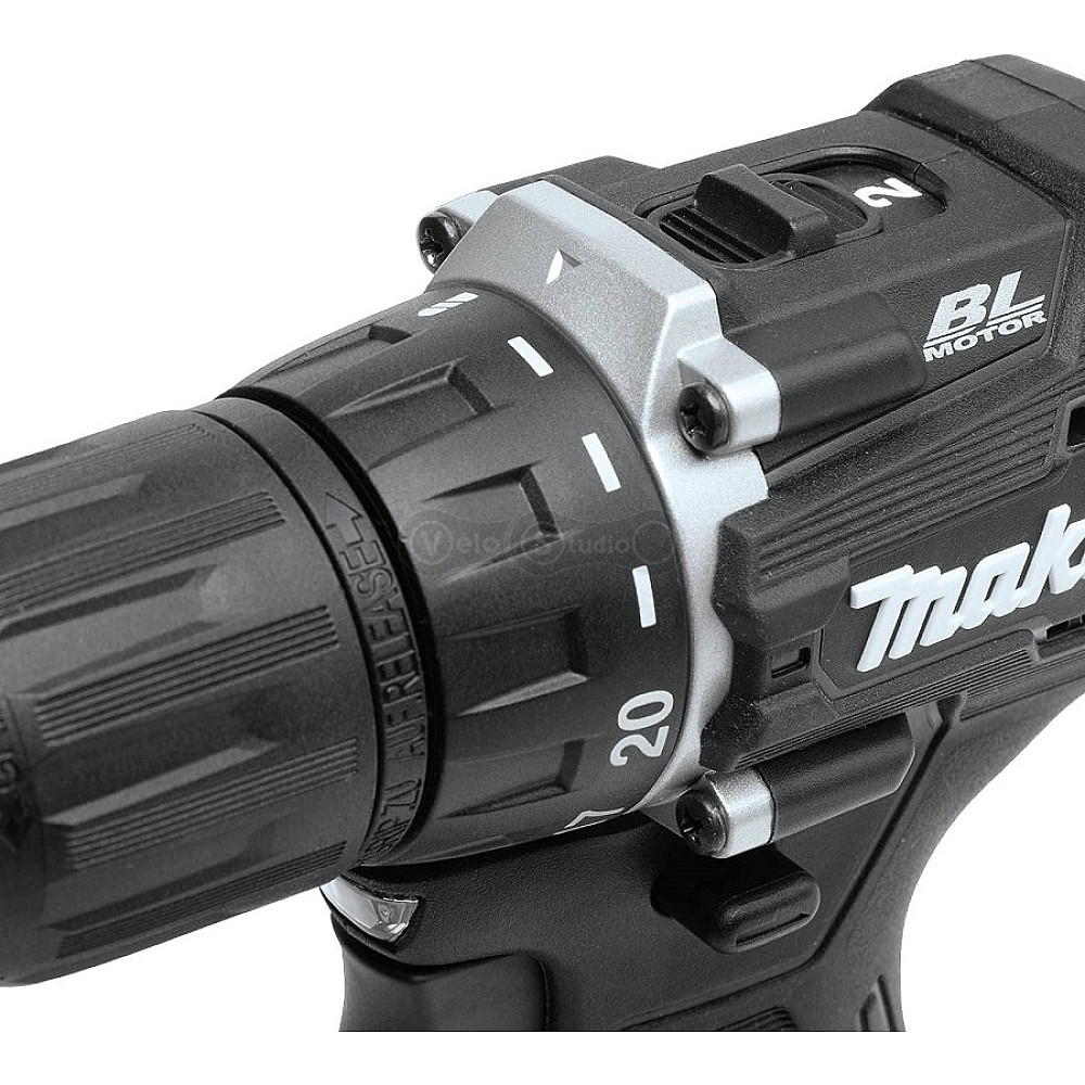 Аккумуляторный шуруповёрт Makita XFD15Z / DDF487Z 18V