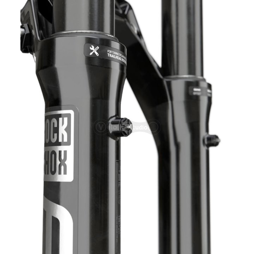 Вилка RockShox ZEB Ultimate Charger 3 RC2 - 29 Boost 15x110 180mm Black Tpr 44offset DebonAir