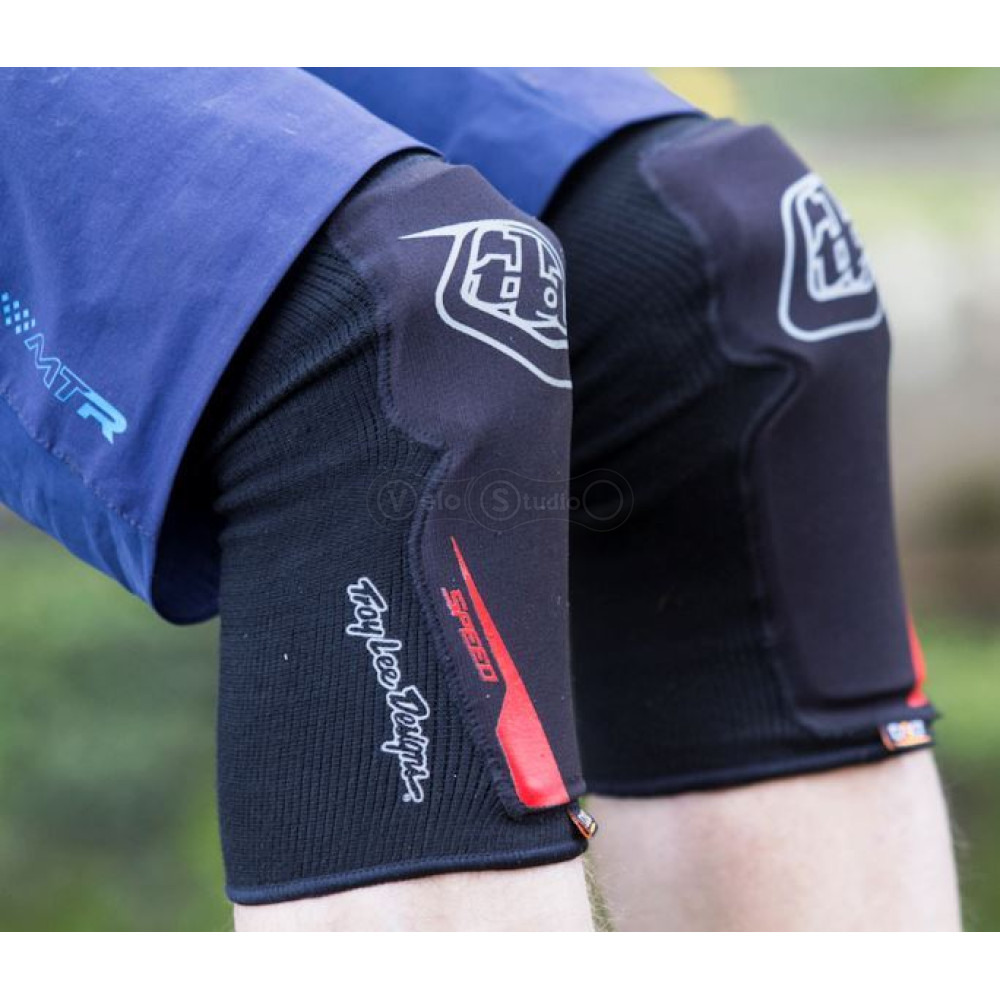 Детские наколенники TLD Youth Speed Knee Sleeve [Black] YLG