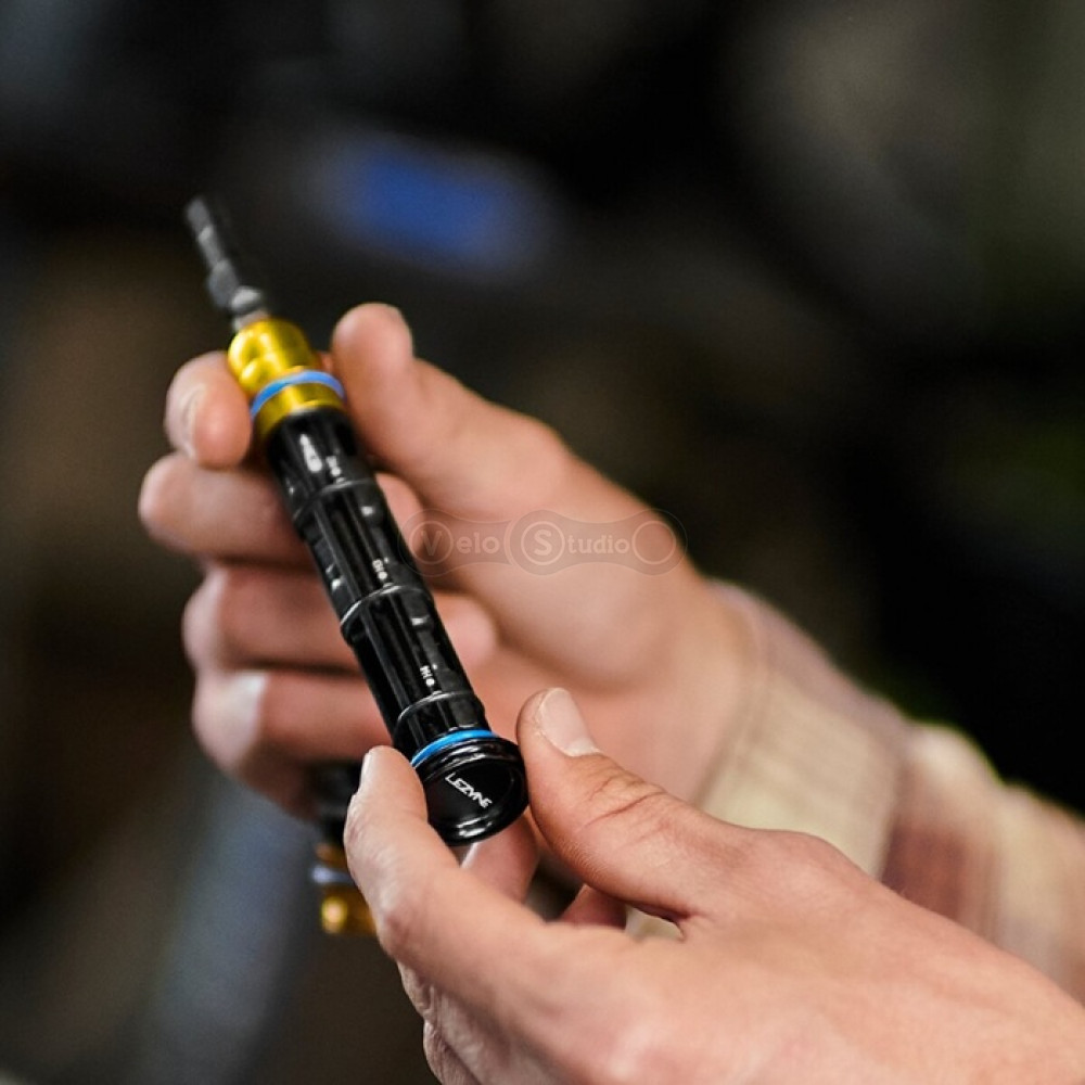 Мультитул LEZYNE Tool Insert Kit Medium в ручку руля
