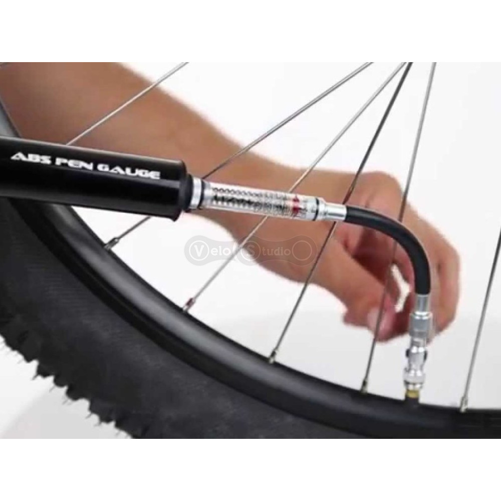 Ручний насос LEZYNE GAUGE DRIVE HV-M 90psi чорний з манометром