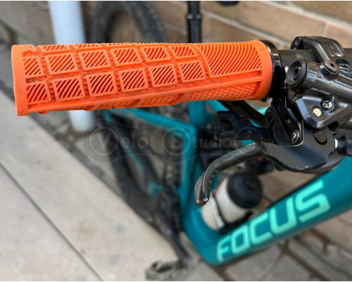 Грипси ODI Reflex v2.1 Lock-On MTB Closed End 135mm Orange