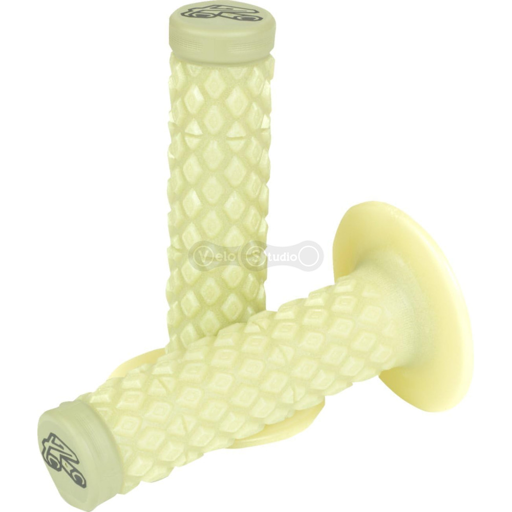 Грипси Renthal MX R-Works Grips G196 [Aramid], Kevlar