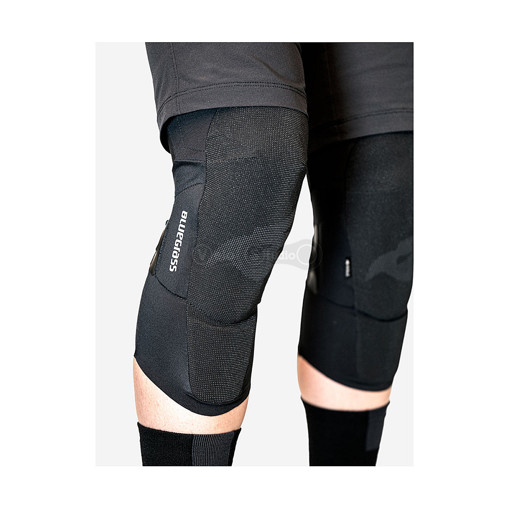 Вело наколенники Bluegrass Aura Core Knee Protector CE XS