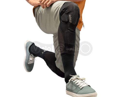 Вело наколенники LEATT ReaFlex UltraLite EXT Knee Guard [Black], Medium