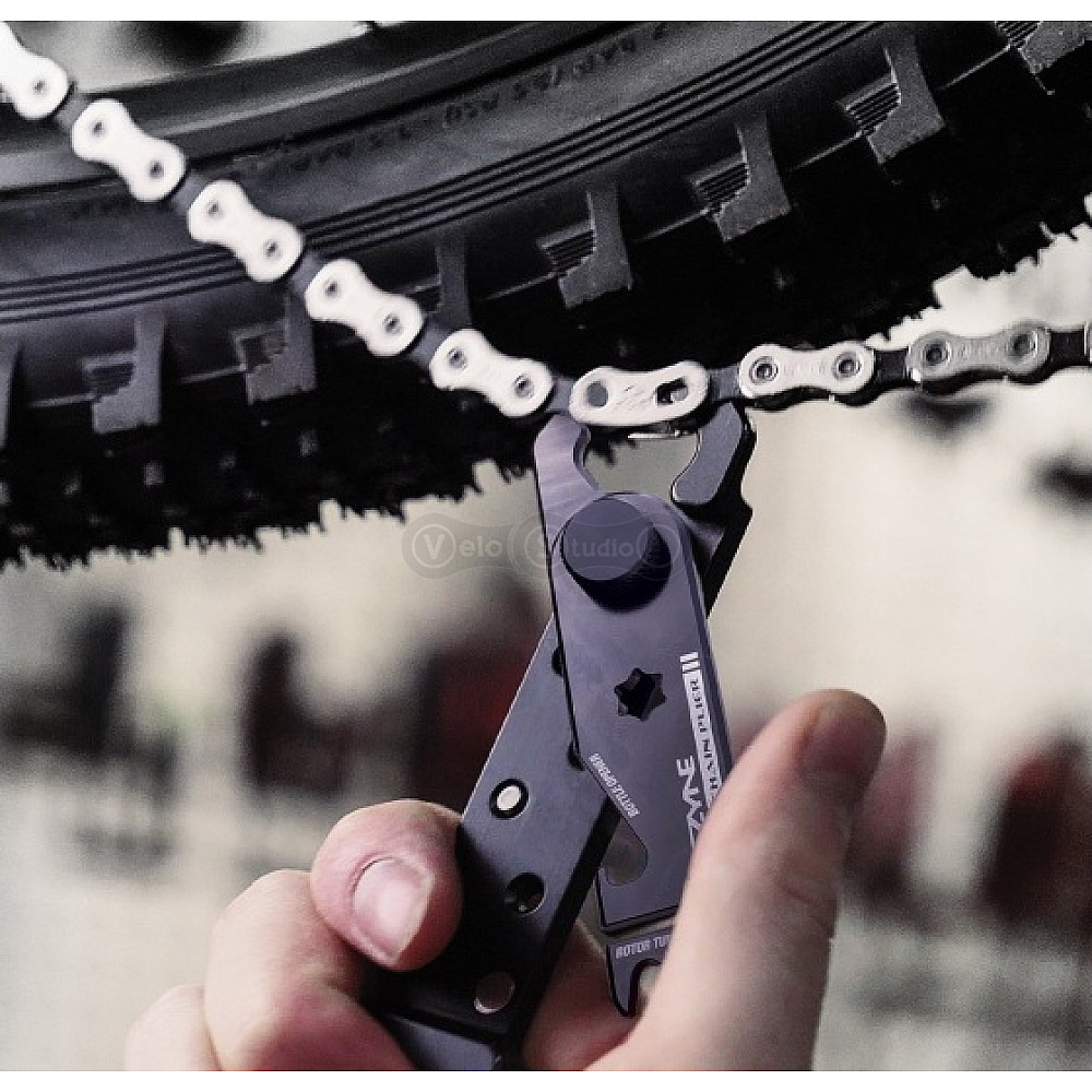 Мультитул - вичавка для ланцюга LEZYNE MULTI CHAIN PLIERS Чорний Y14