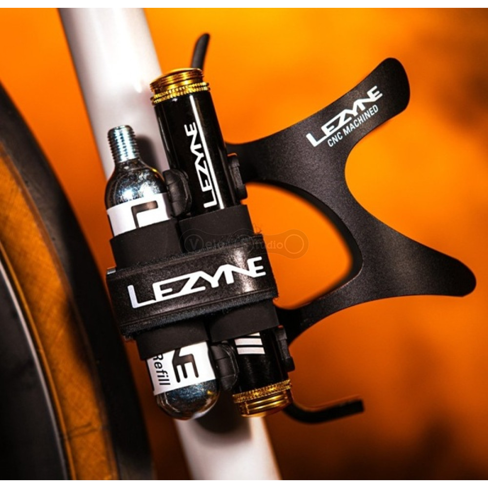 Набір для безкамерки із насосом СО2 LEZYNE PRO TUBELESS KIT, балон СО2 20г, чорний Y15