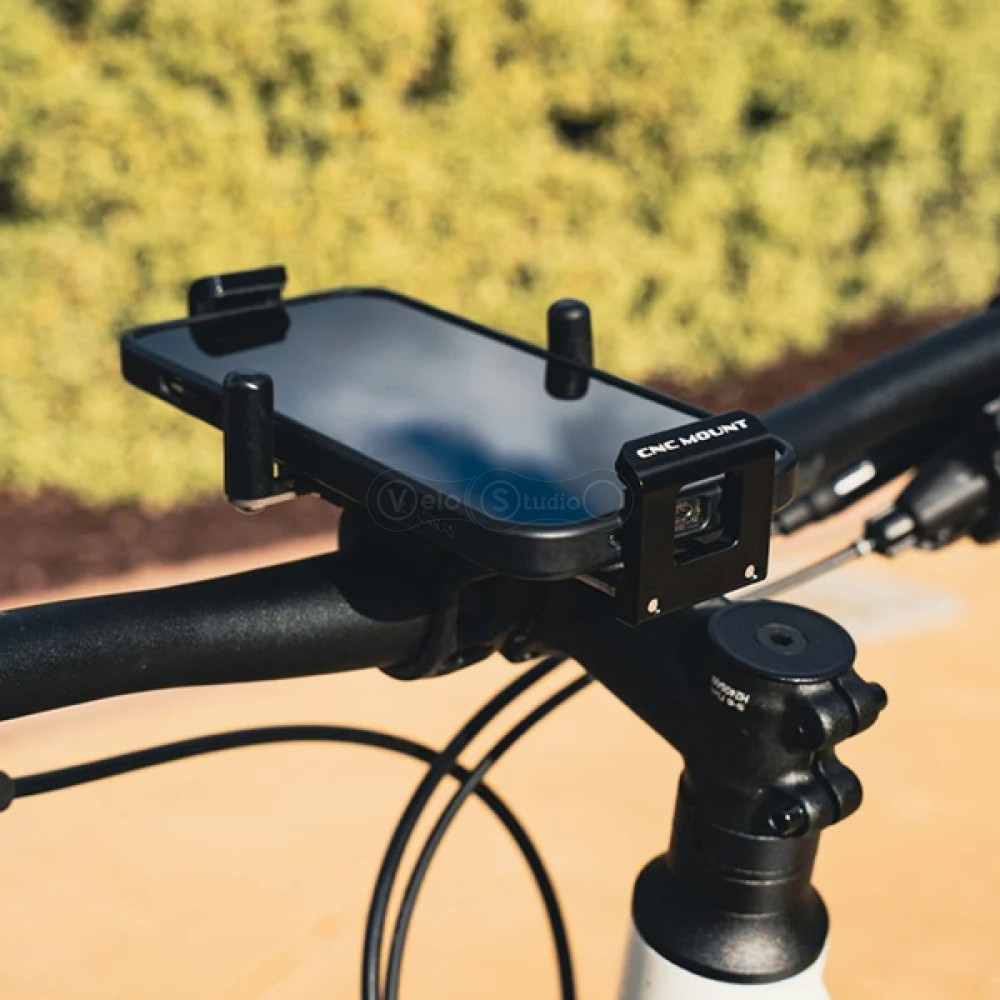 Держатель телефона LEZYNE CNC PHONE MOUNT чёрный Y19