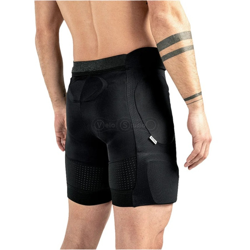 Вело шорти із захистом Bluegrass Arto Protection Shorts CE Black L