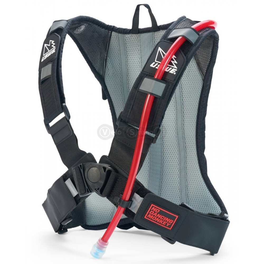 Рюкзак USWE OUTLANDER 2L [Carbon], Small + гидратор 1,5 литра