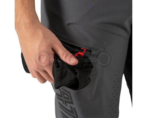 Шорти LEATT MTB 4.0 Gravity Short [Graphite], 32