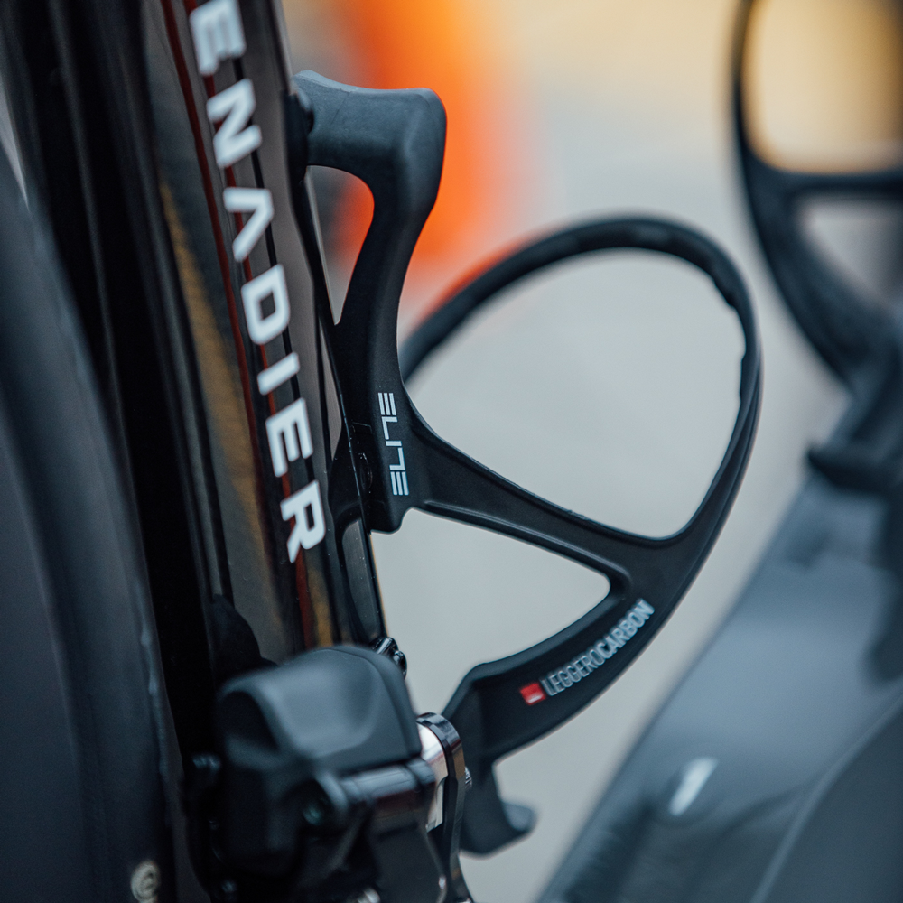 Флягодержатель Elite Leggero Carbon черный