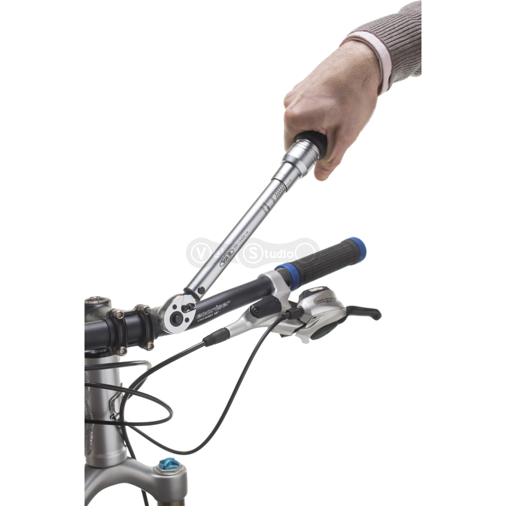 Ключ динамометричний VAR DV-10400 професійний, 4-20Нм, квадрат 3/8"
