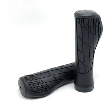 Грипсы Green Cycle GGR-002 130мм силикон, черные