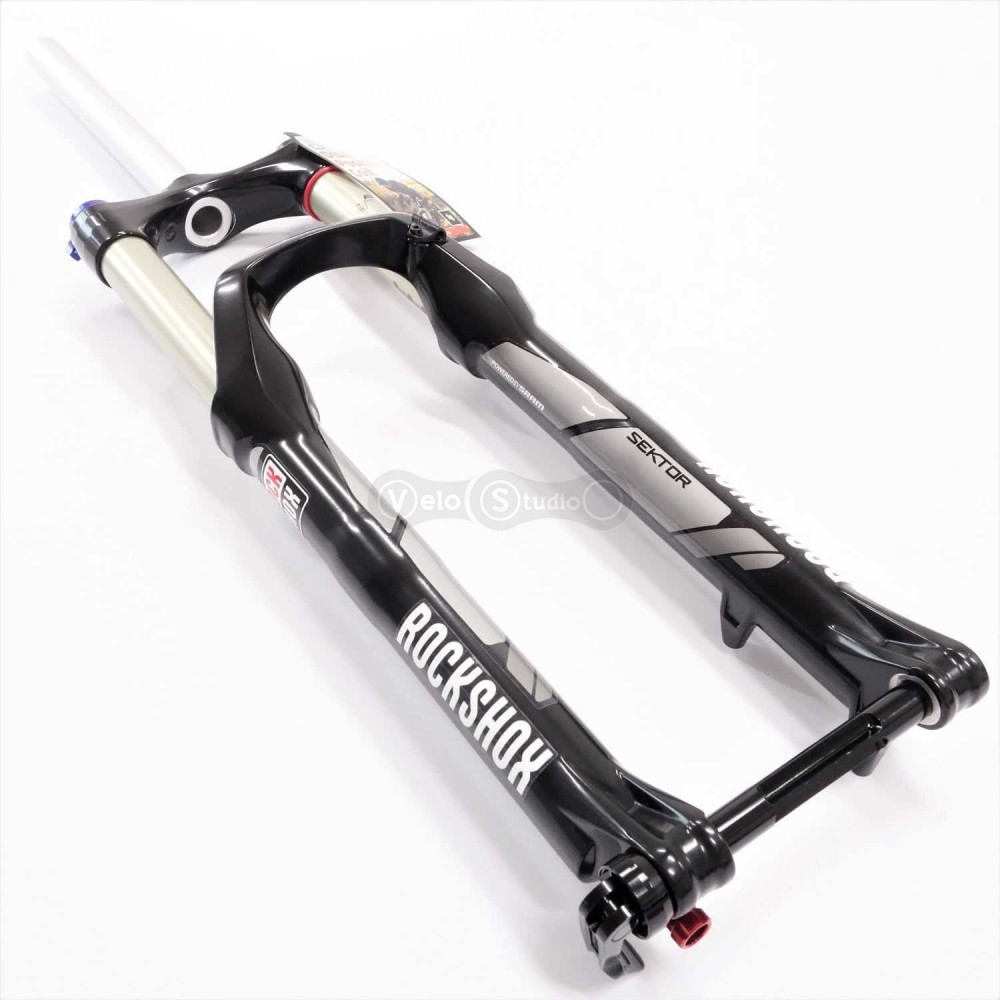 Вилка Rock Shox Sektor Gold RL 26 Dual Position Coil 150 мм черная