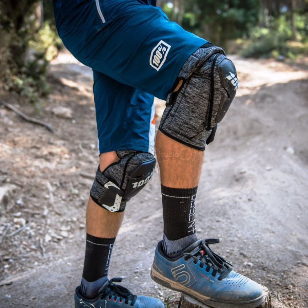 Наколенники RIDE 100% FORTIS Knee Guard серые размер S/M