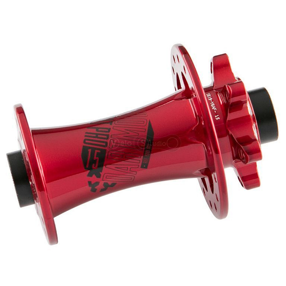 Втулка передняя Dartmoor Revolt Pro Disc 20, 110x20 мм 32 отверстия red devil