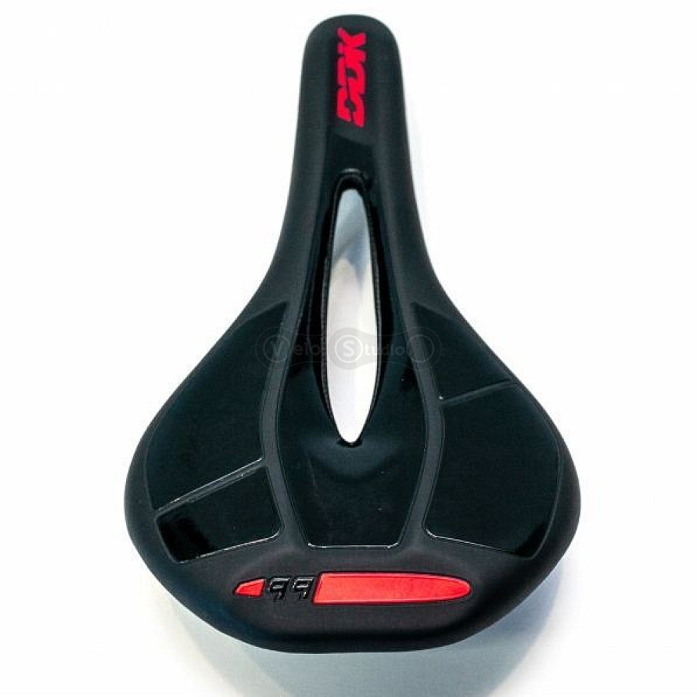Седло DDK 3735 Memory Foam 272x140 чёрное с красным